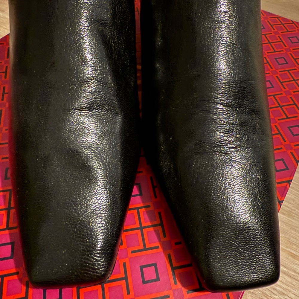 Tory Burch Elasticated Slingback Mules in Perfect Black - Picture 4 of 10